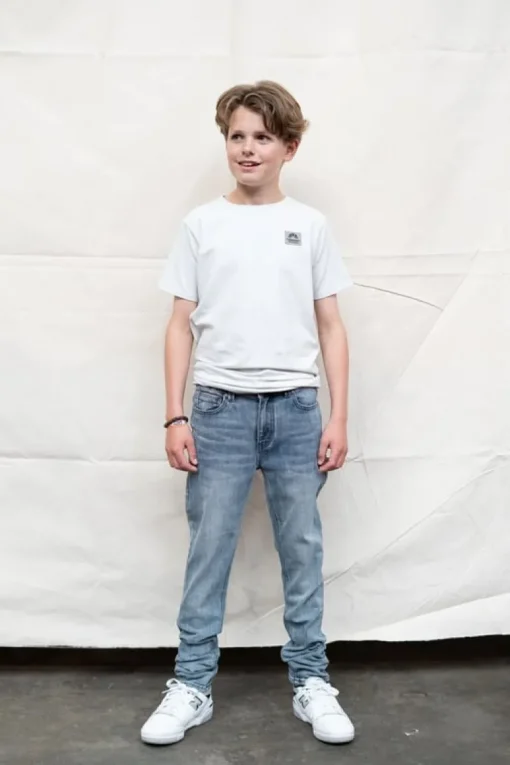 Indian Blue Jeans tapered fit 7775